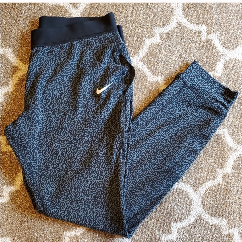 NIKE L Women's Black/Grey Cheetah Print Joggers